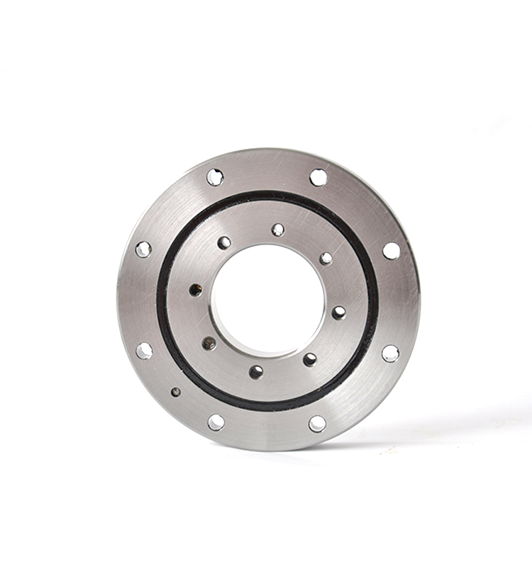 機器人加工機床主軸的過程，看著就賞心悅目